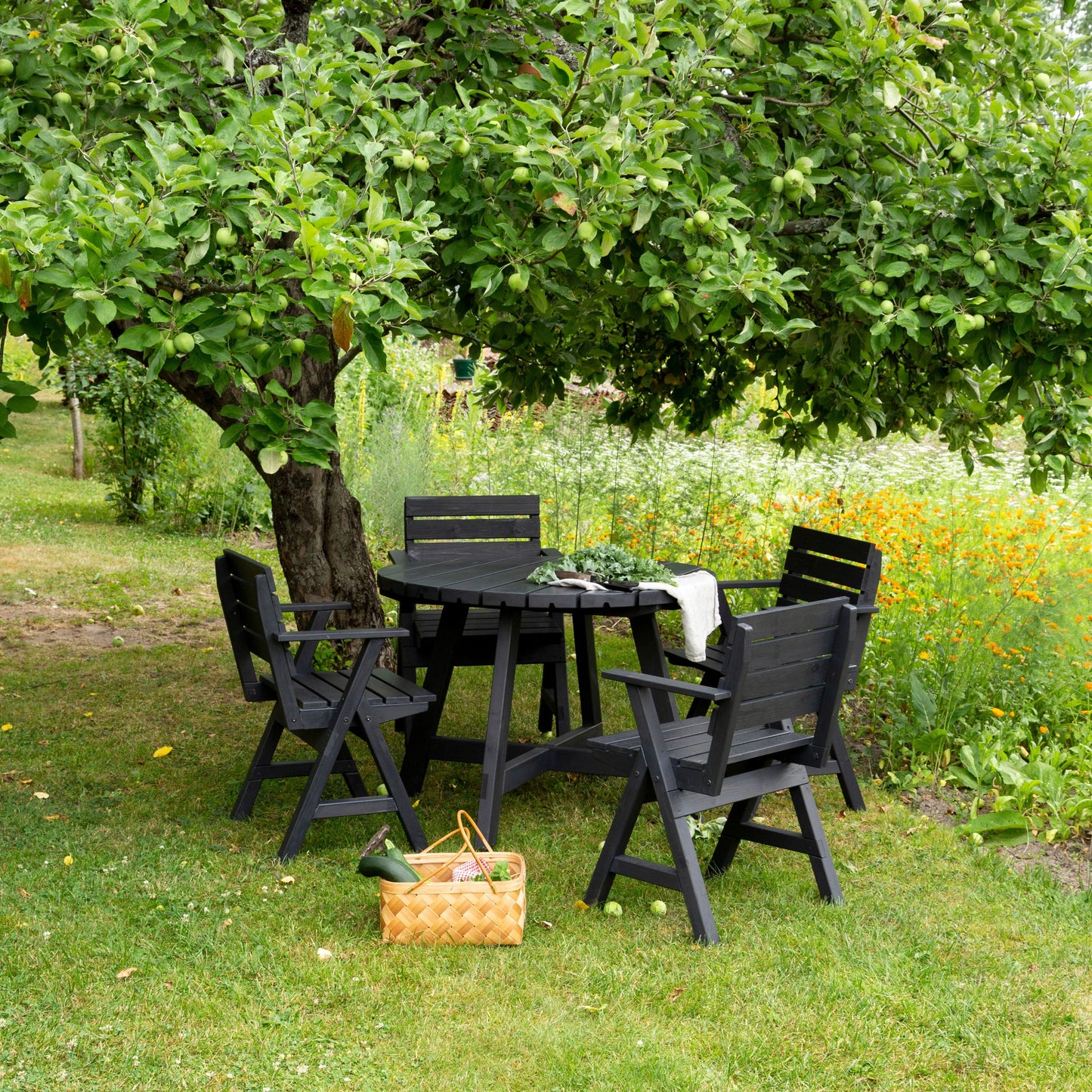 USMA Large round table